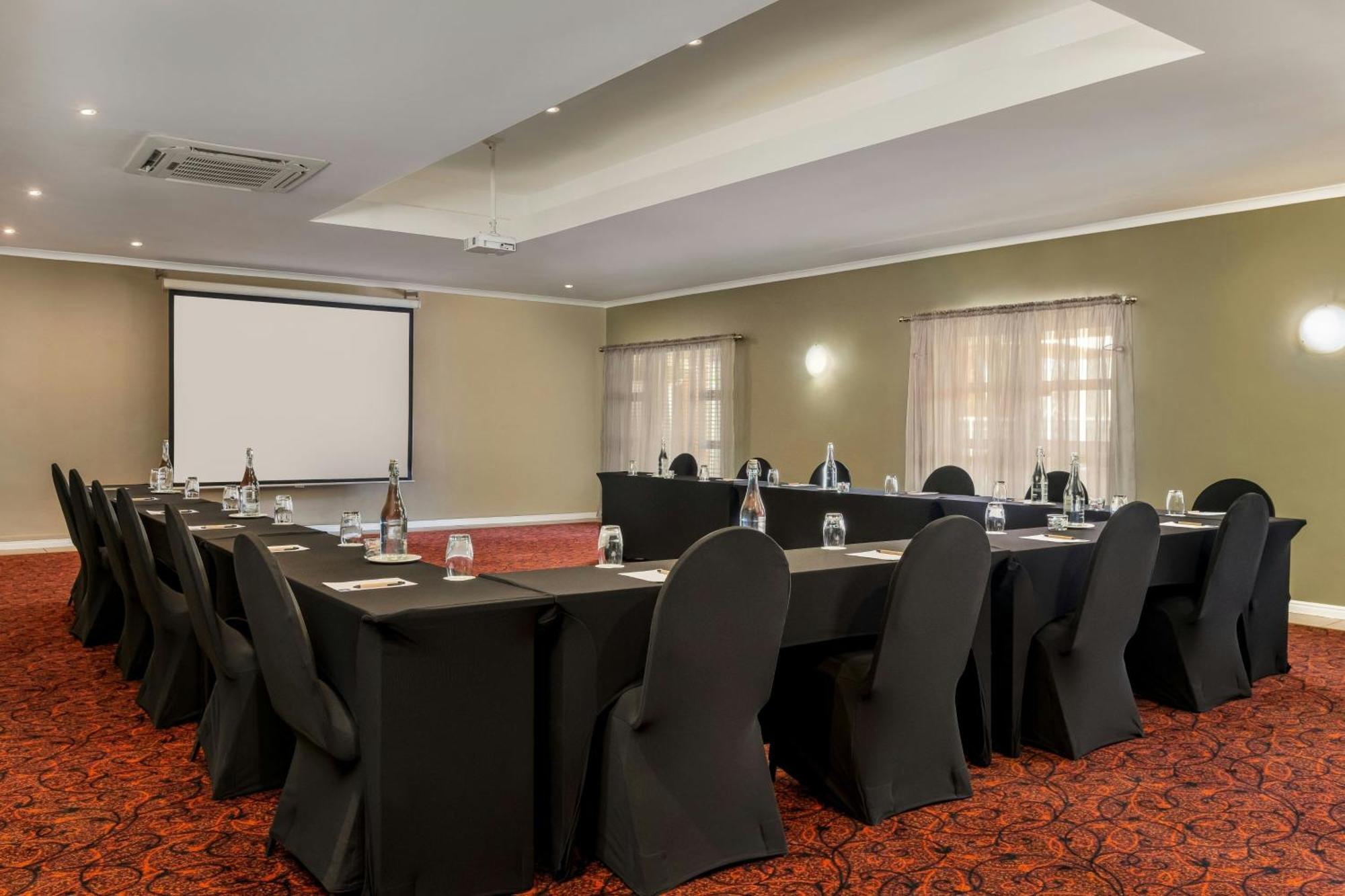 Protea Hotel By Marriott Nelspruit Mbombela Exterior foto